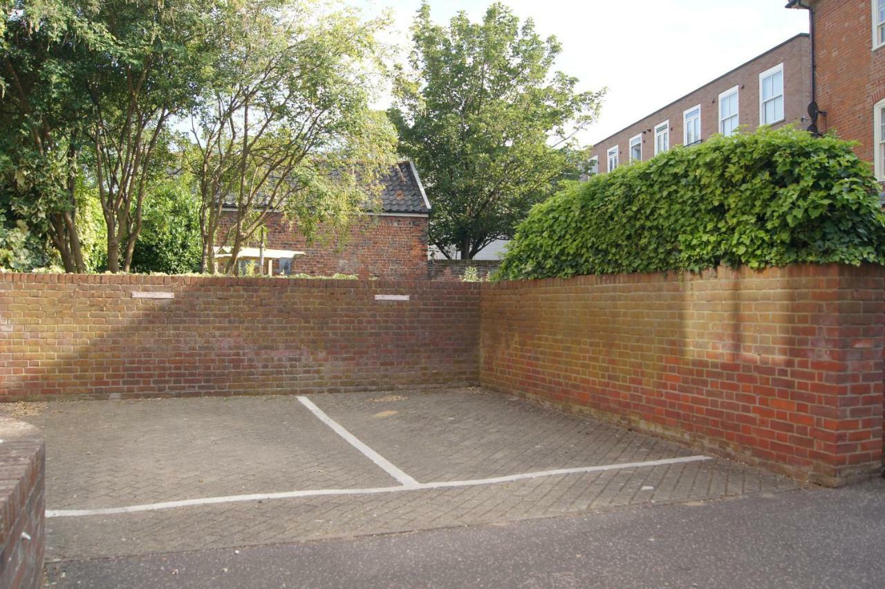 1 Water Pump House Apartment